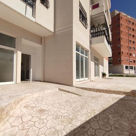Hergi Apartament Vlore Exterior photo